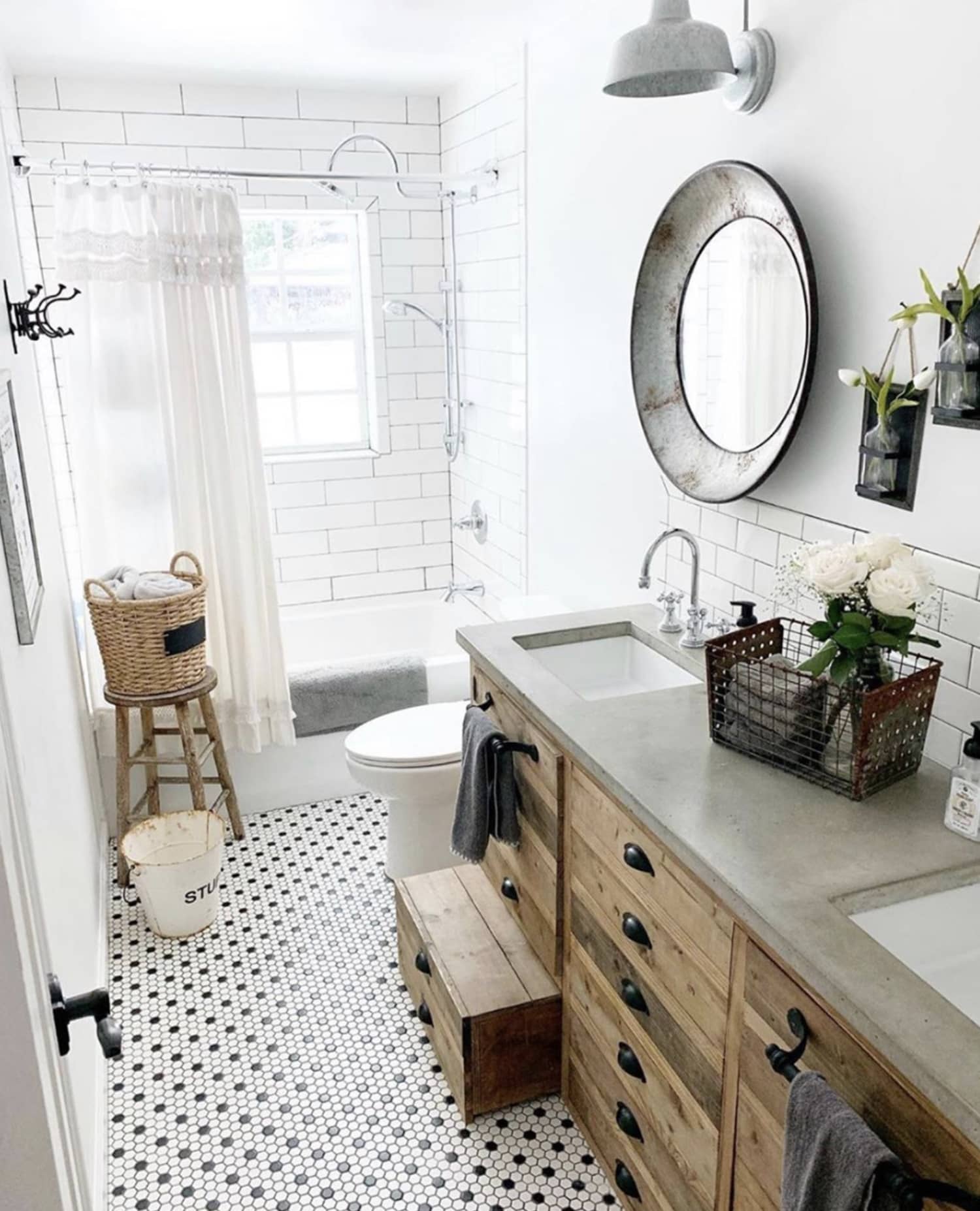 The Best Farmhouse Bathroom Decor Farmhouse Bathroom